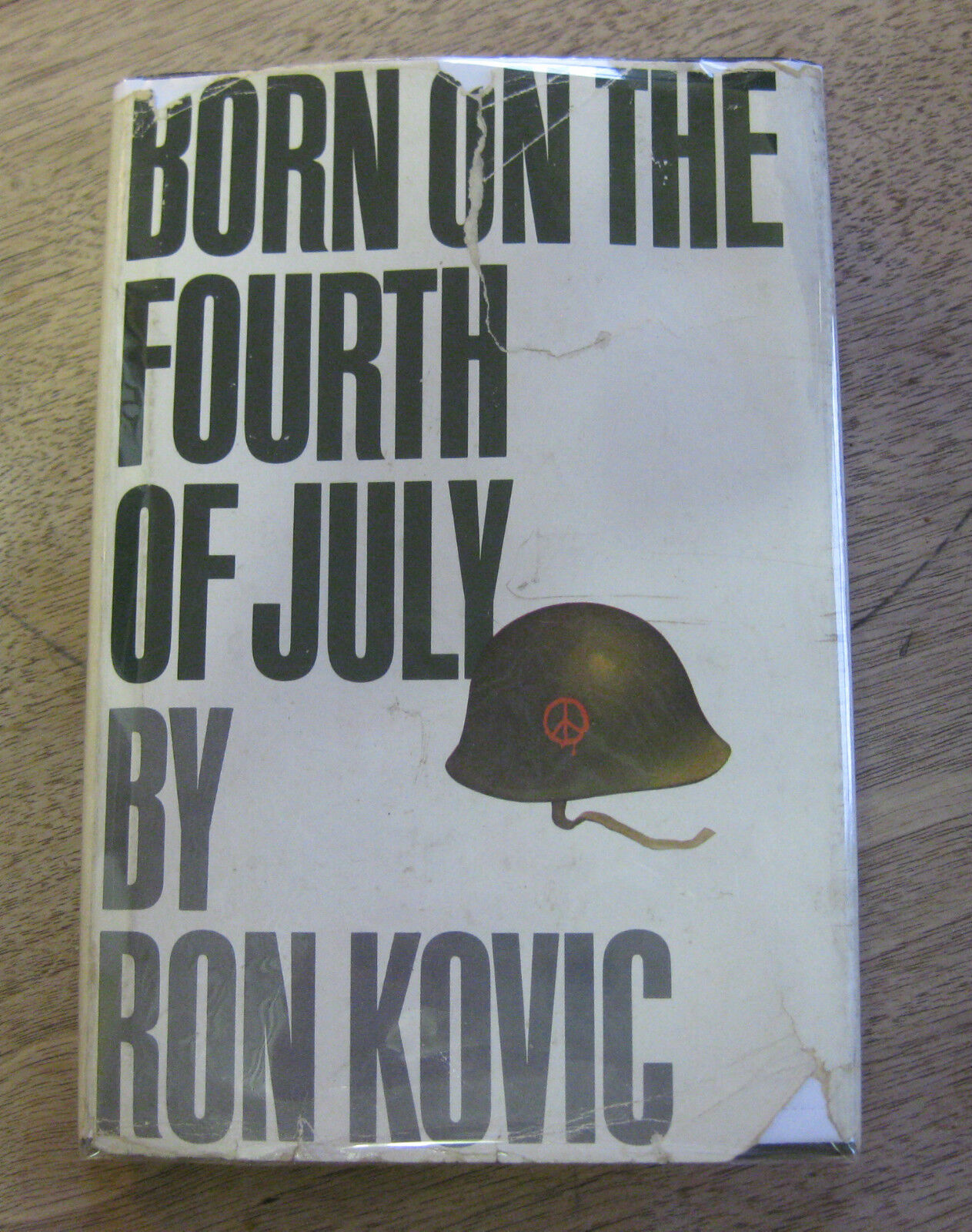 SIGNED - BORN ON THE FOURTH OF JULY by Ron Kovic - 1st HCDJ 1976  - film movie