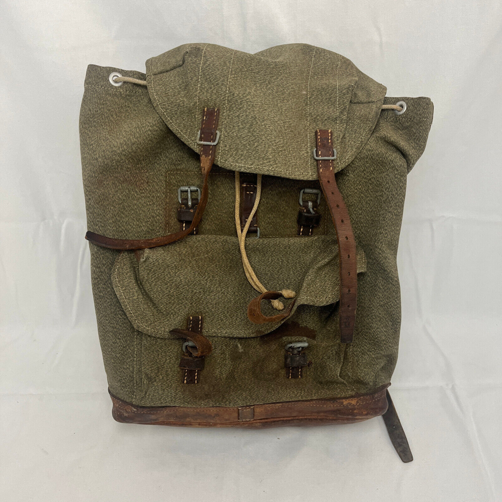 Vintage Swiss Army Backpack Rucksack Canvas Leather Salt & Pepper 1957 *READ*
