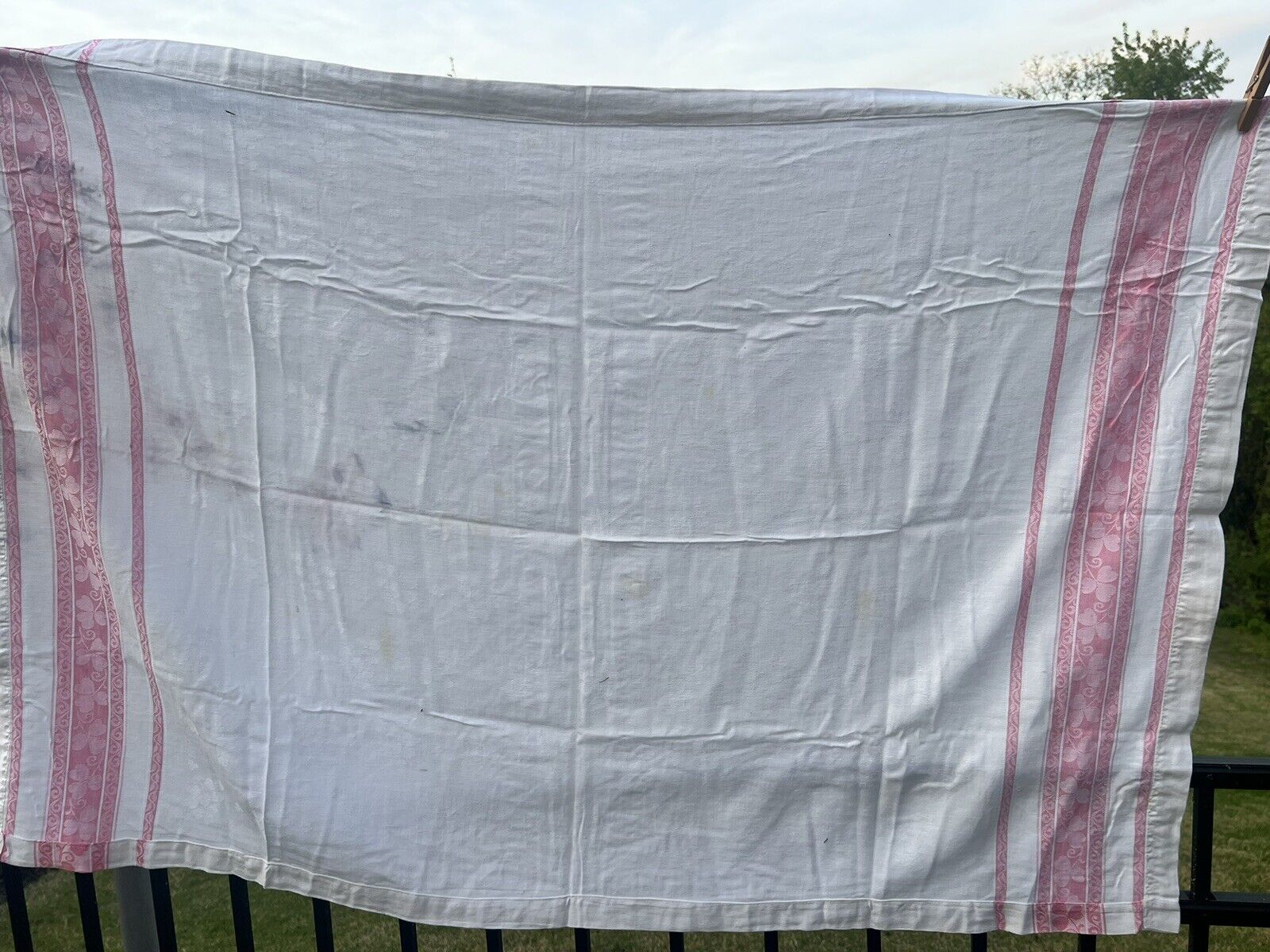 Vintage Pink & White Linen Tablecloth 36x52