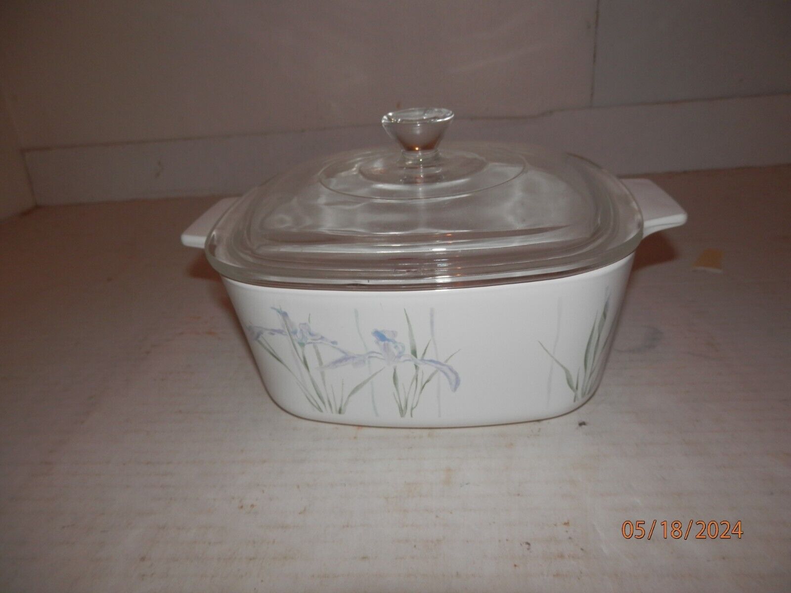 Vintage Corning Ware 1.5 qt Casserole With Lid Shadow Lilly Design SEE DISC.