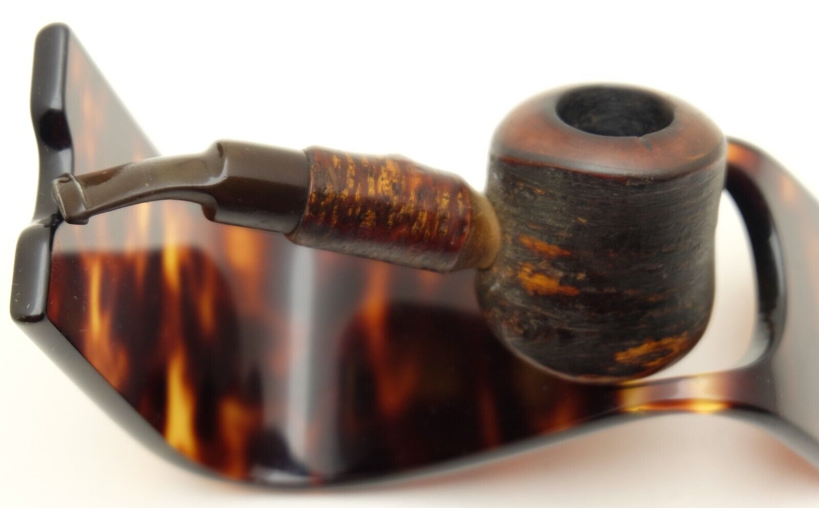 Small Interesting Small Vintage Tobacco Pipe