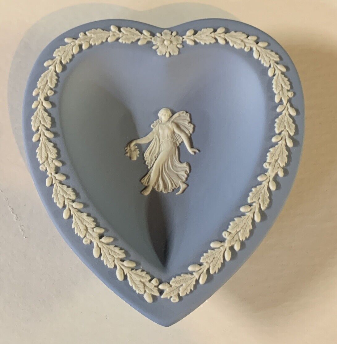 Vintage Wedgwood Jasperware 1970\'s Dancing Hours Blue Heart Shaped Pin Dish.