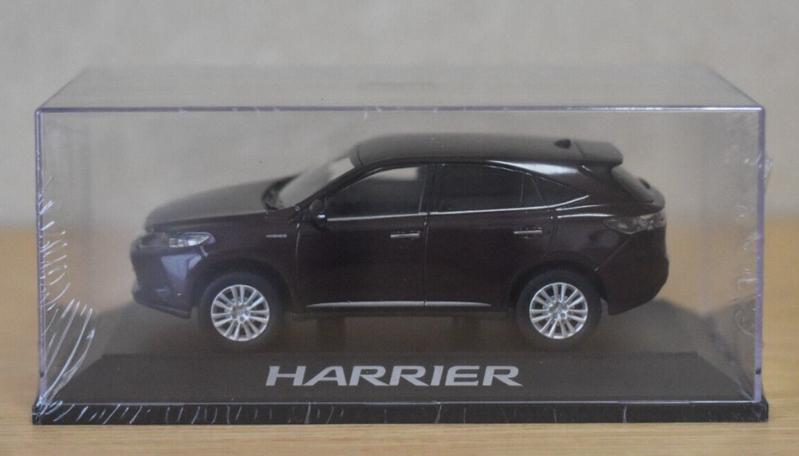 Toyota Harrier Novelty Mini Car 1/30 Scale (Reddish purple)