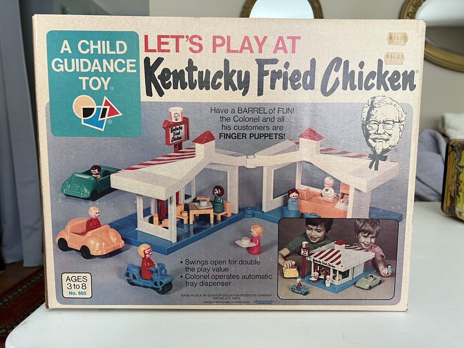 Vintage Kentucky Fried Chicken Restaurant Playset Child Guidance 1976