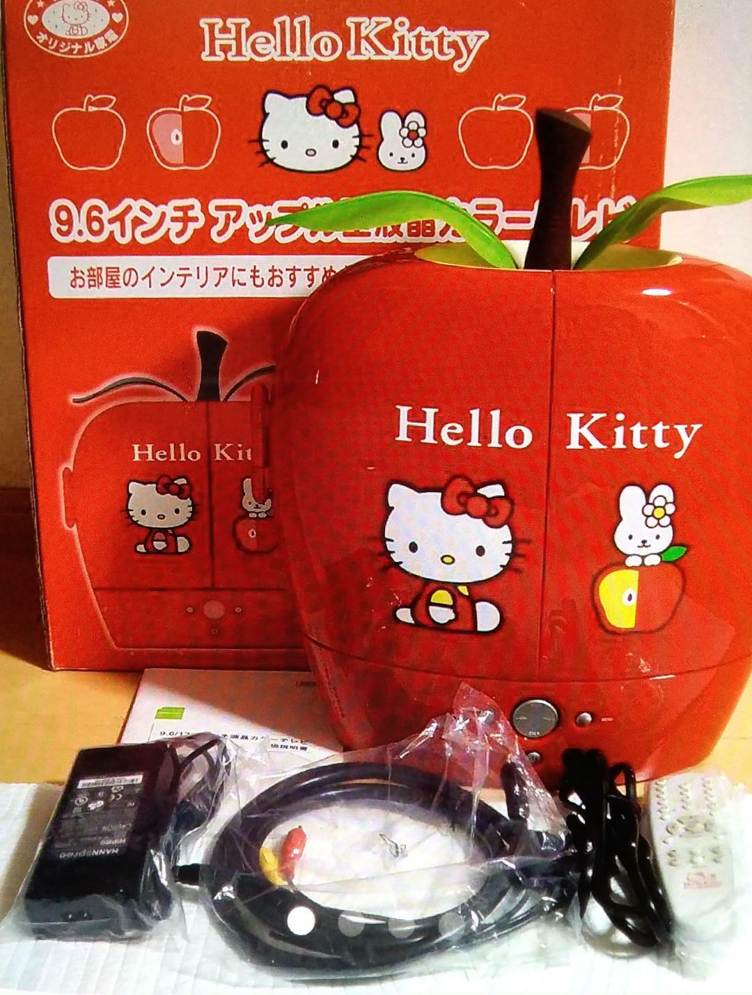 Sanrio Hello kitty Apple TV 9.6 inch LCD From Japan Excellent