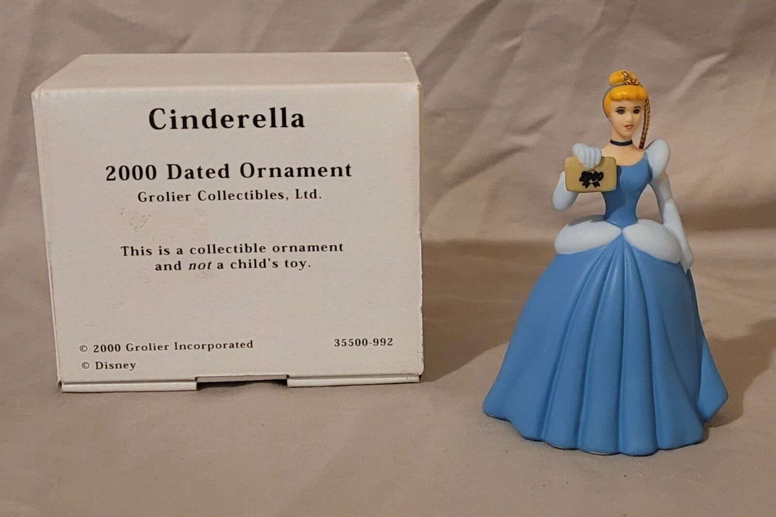 Grolier Inc. 2000 Cinderella Christmas Ornament #35500-992