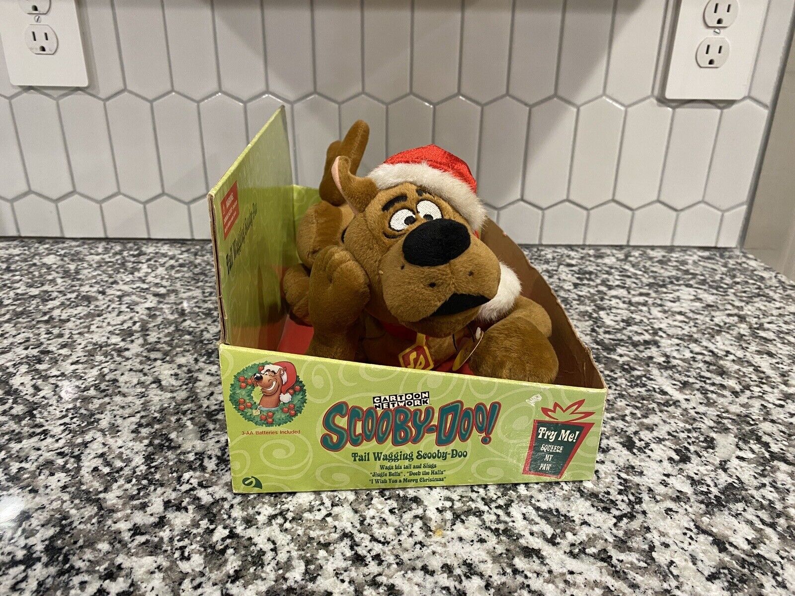 Vintage 2001 Cartoon Network Tail Wagging Singing Christmas Carols Scooby-Doo