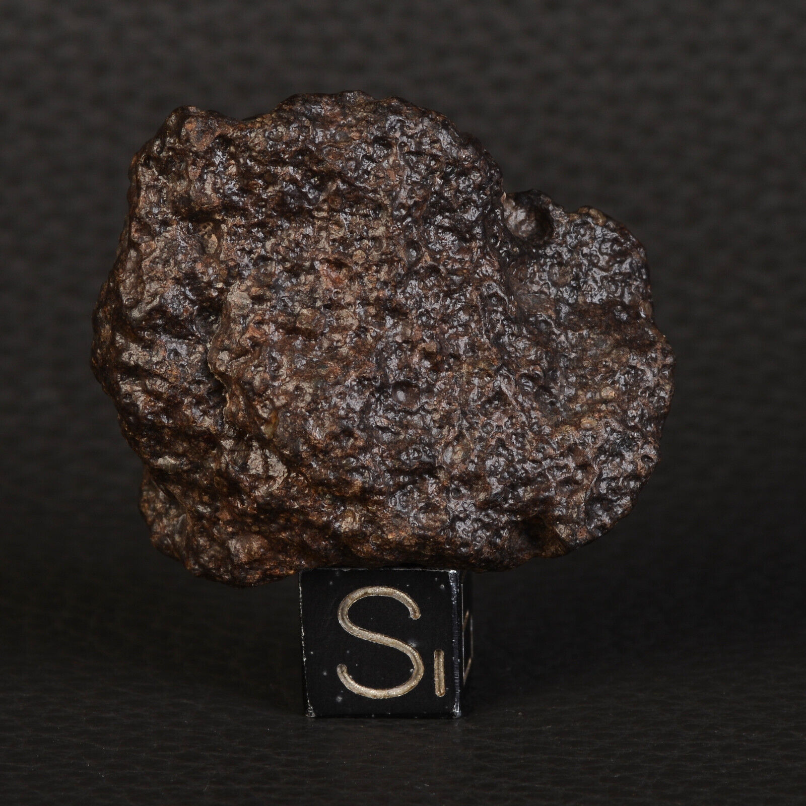 Meteorite Nwa 15729 Of 36,09 G Individual Chondrite Type LL3 D47.1-5