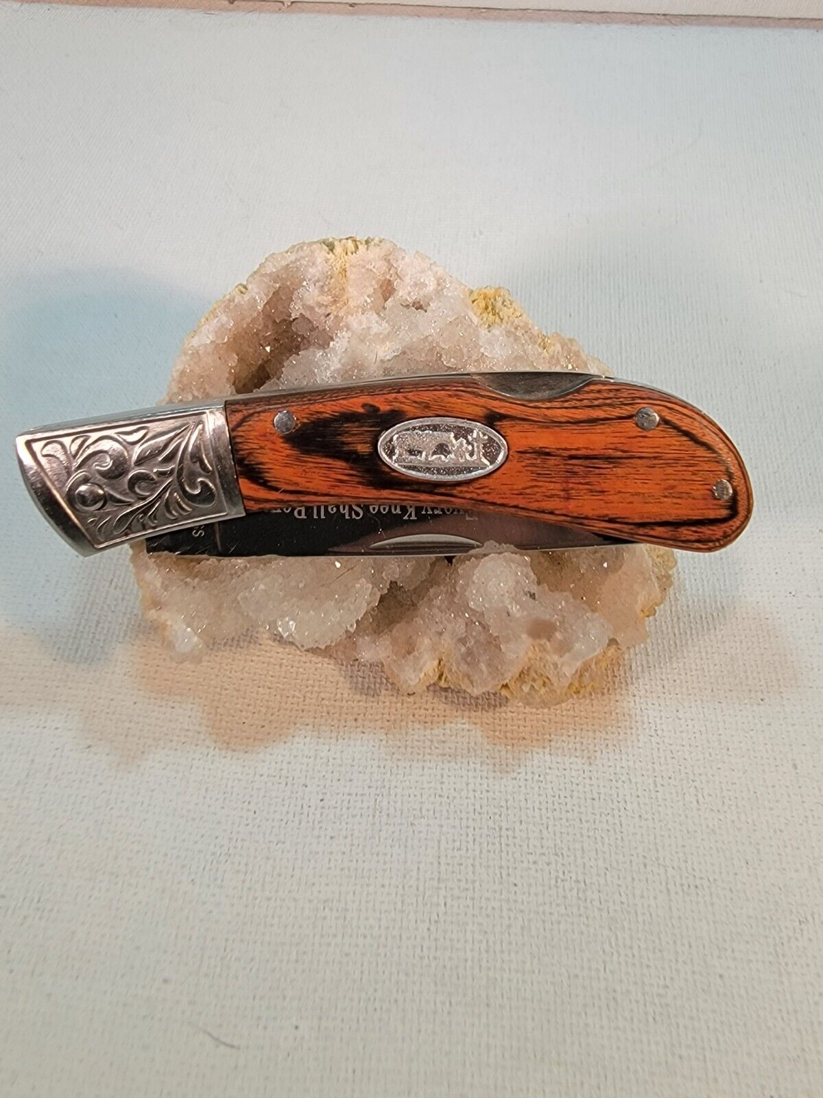 Vintage Collectable Pocket Knives Signed On Blade Every Knee Shall Bow