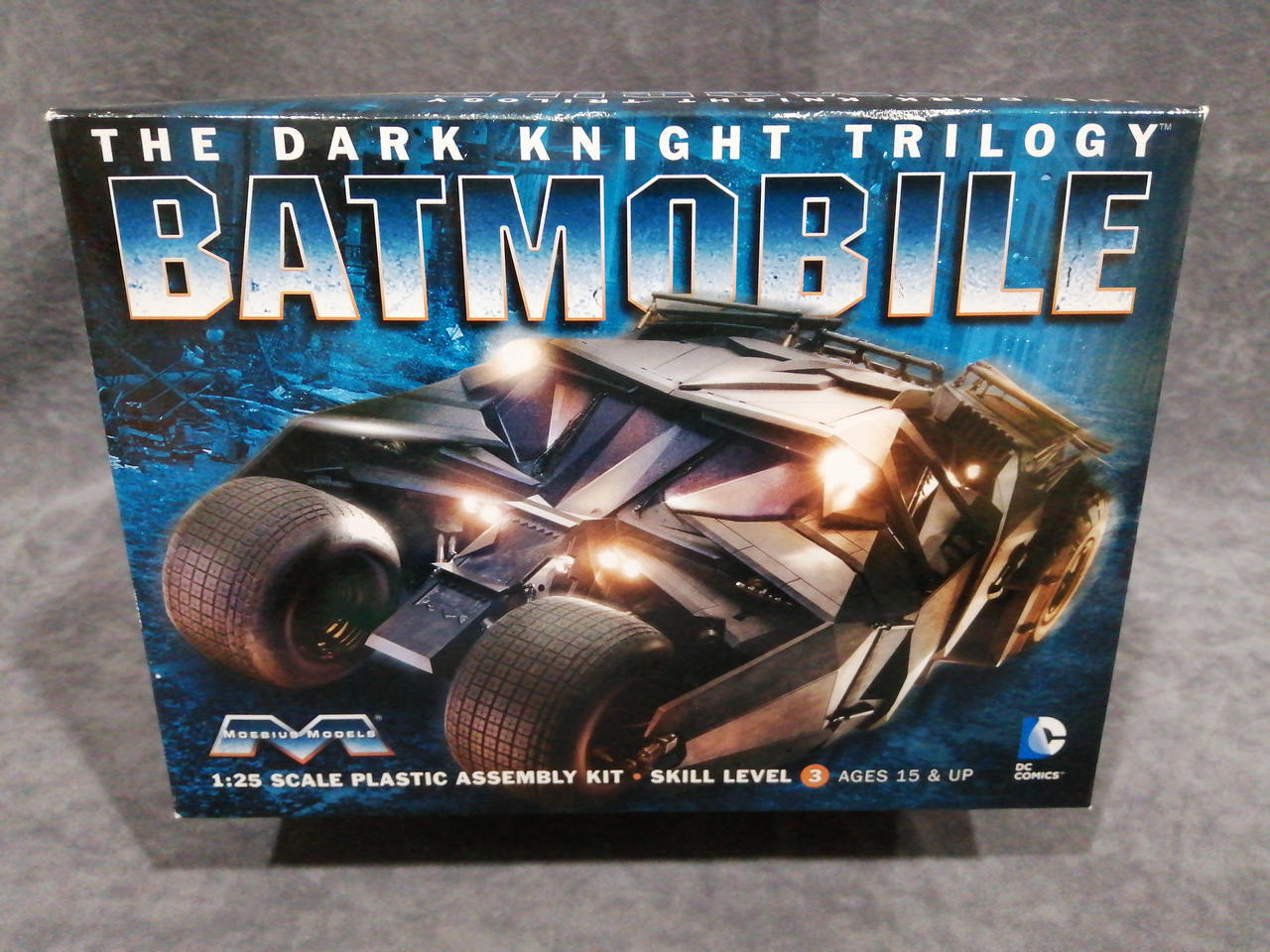 Moebius Models 1/25 Batmobile Tumbler Plastic Model
