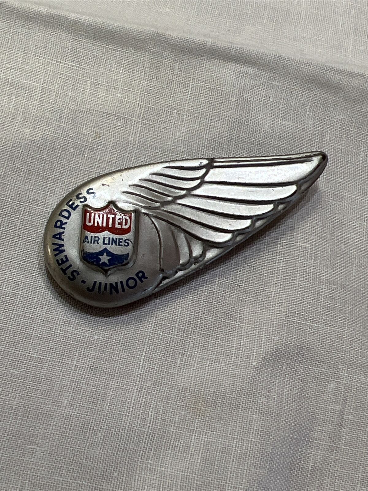Jo24- vintage 1940\'s United Airlines Junior Stewardess kiddie wings pin Metal