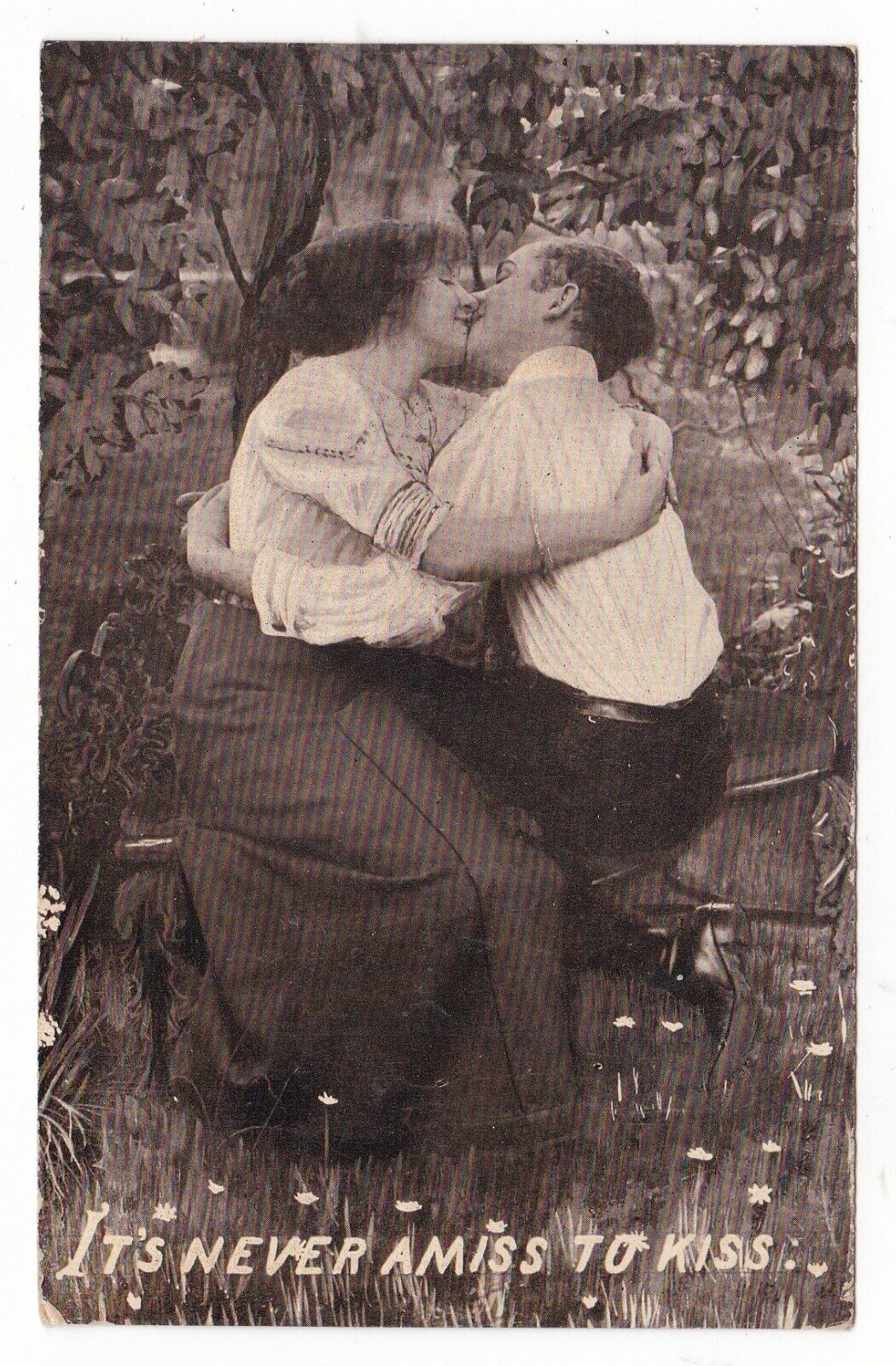 1913 WAHOO NEBRASKA ROMANTIC KISS RISQUE VINTAGE POSTCARD WESTON NE HUBISTA