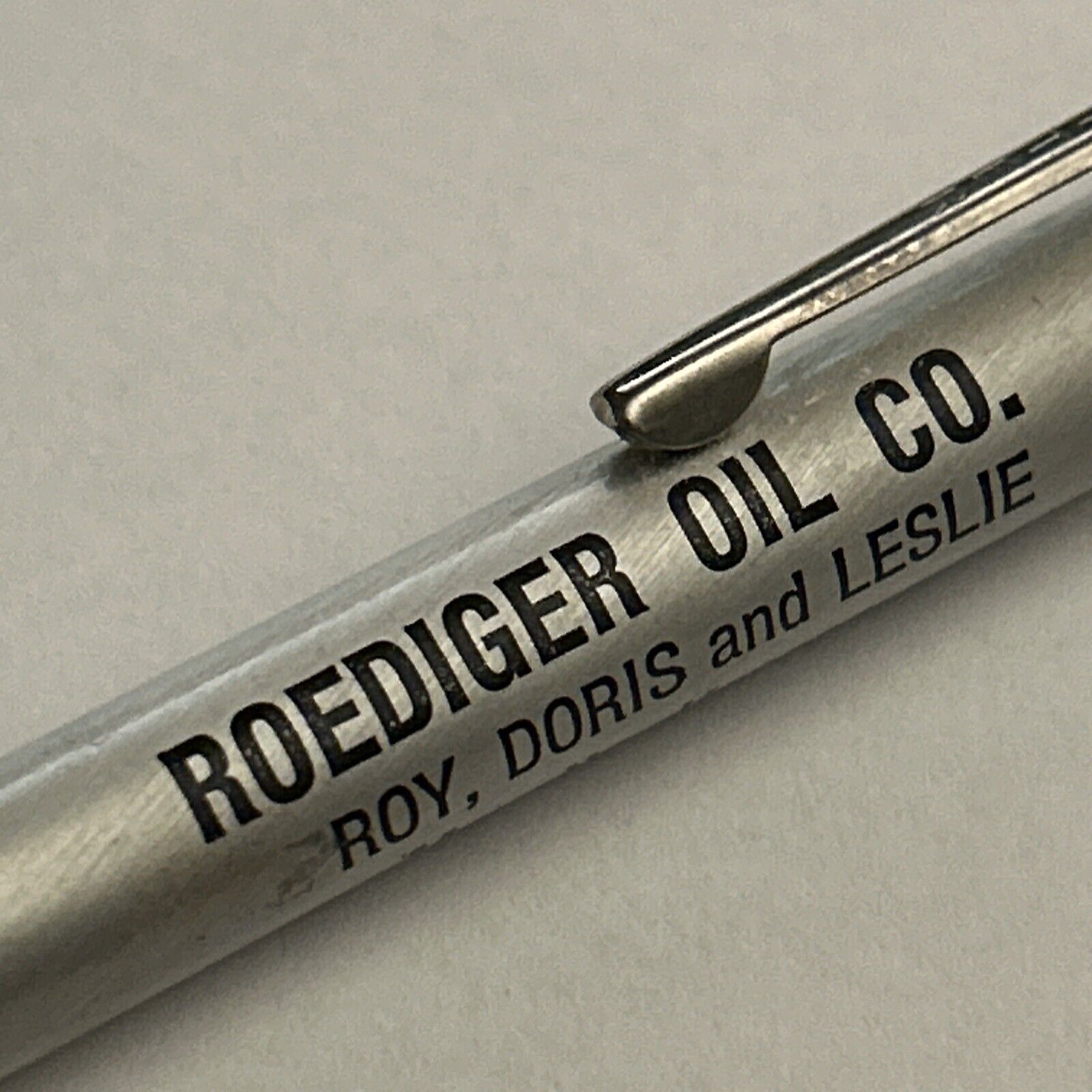 VTG Ballpoint Pen Roediger Oil Co. Roy Doris Leslie Mayetta Kansas