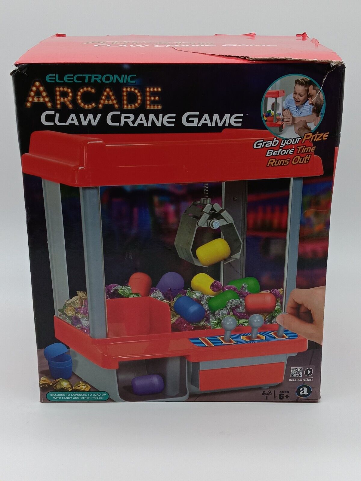 Electronic Arcade Claw Crane Game Includes 10 filled capsules NEW Damaged Box 