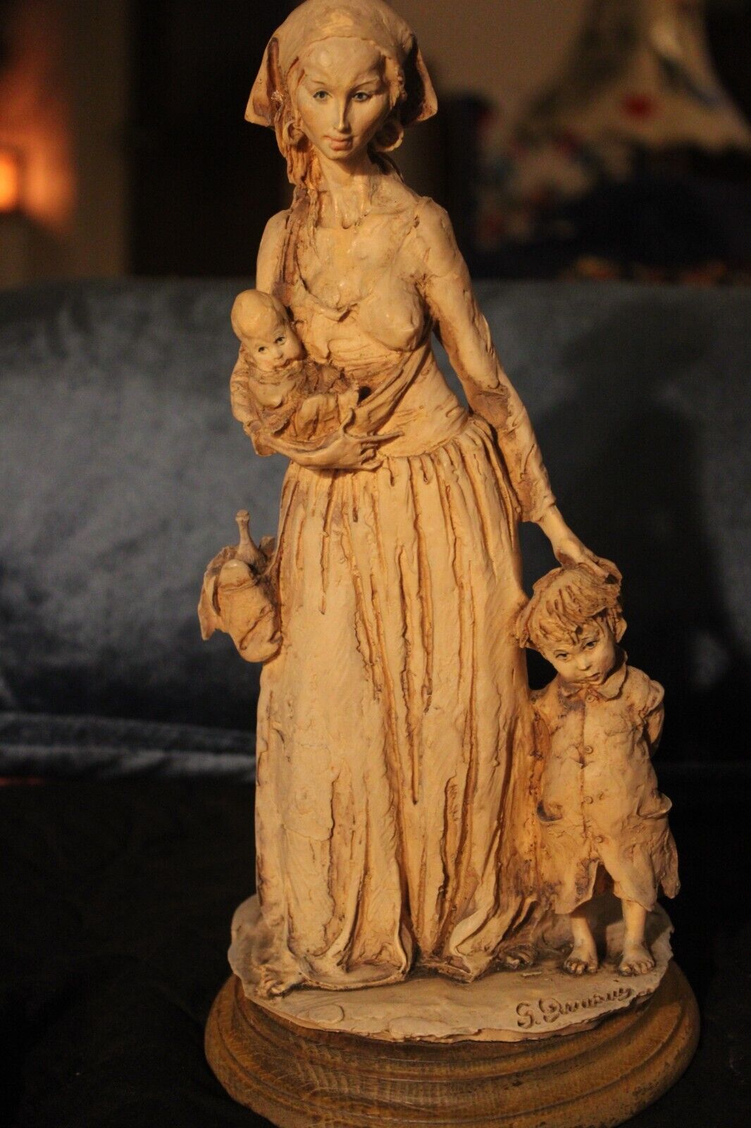 Vintage Signed Giuseppe Armani Rare Terracotta Gypsy Mother & Children Sculpture