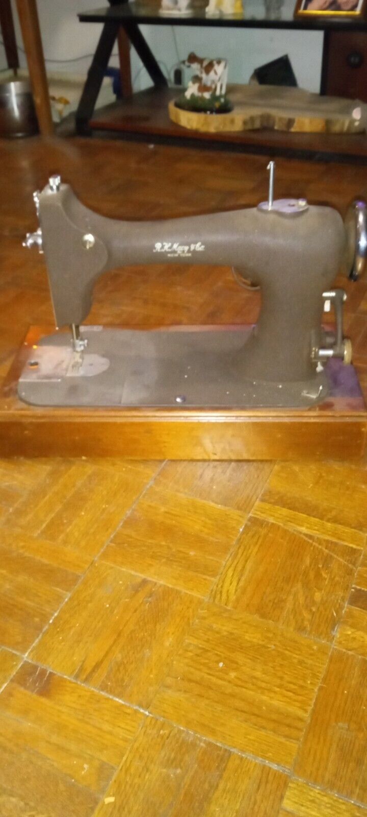 Vintage RH Macy Sewing machine