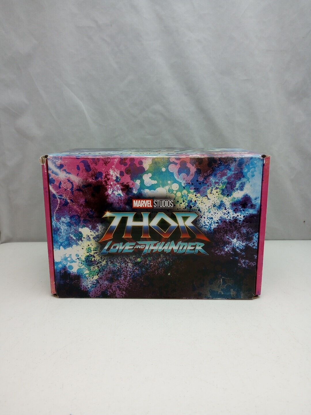 New Funko Pop Thor Love and Thunder Marvel Collector Corps Box Size XL Sealed.19