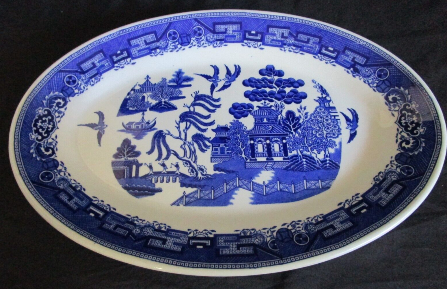 WALLACE CHINA Restaurant Ware Oval 15 1/2\