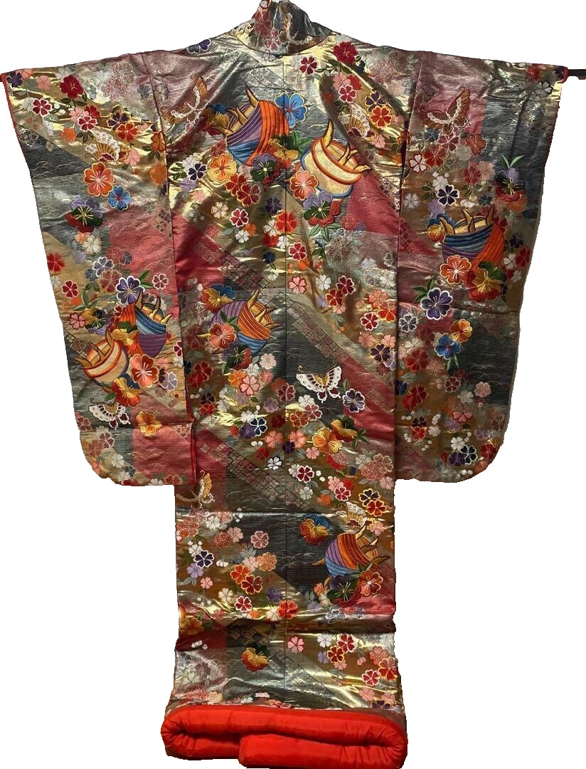 Japanese Kimono Uchikake Vintage Gorgeous wedding Flower embroidery (u38)