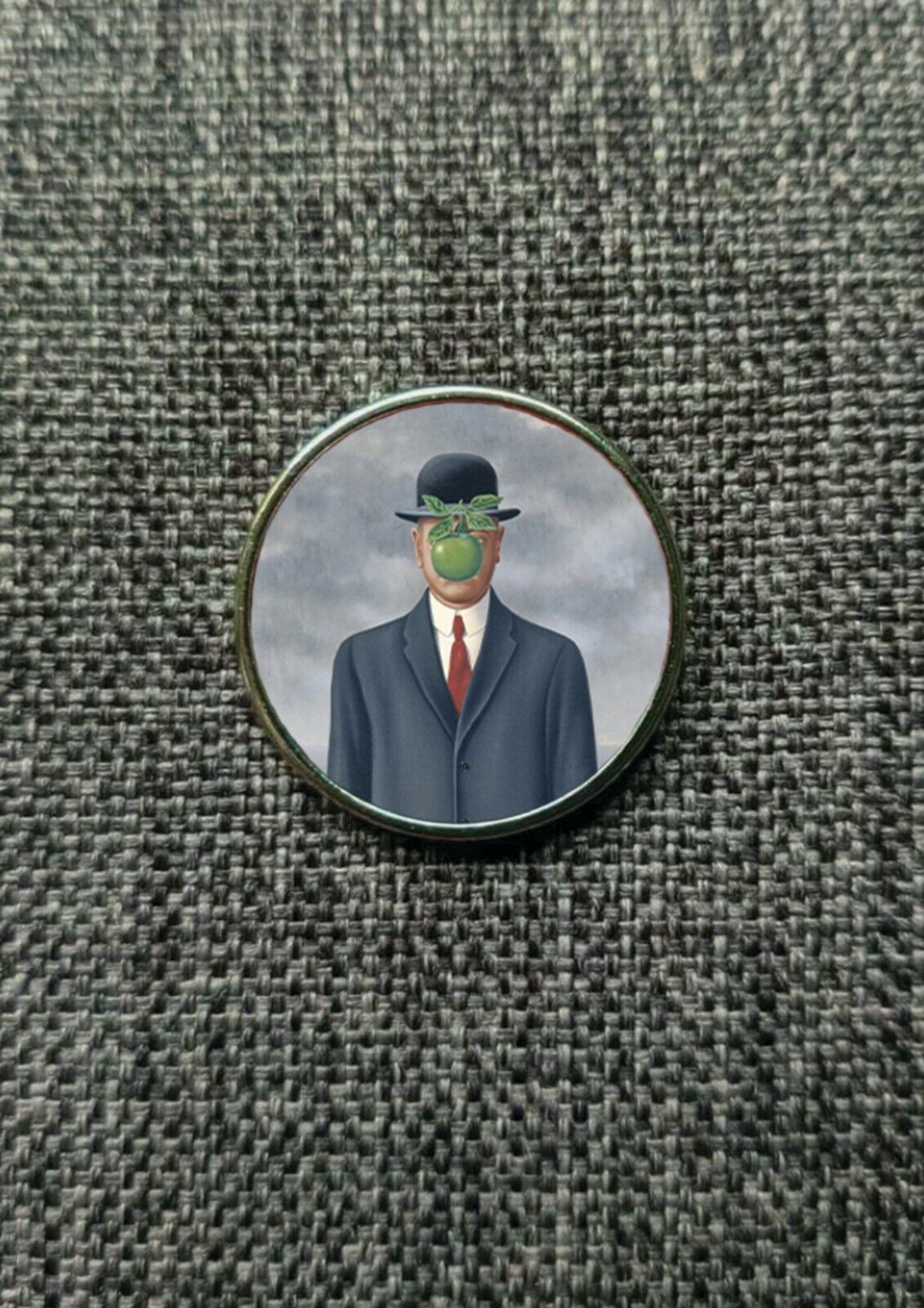 The Son of Man Lapel Pin Badge 25mm (Rene Magritte)