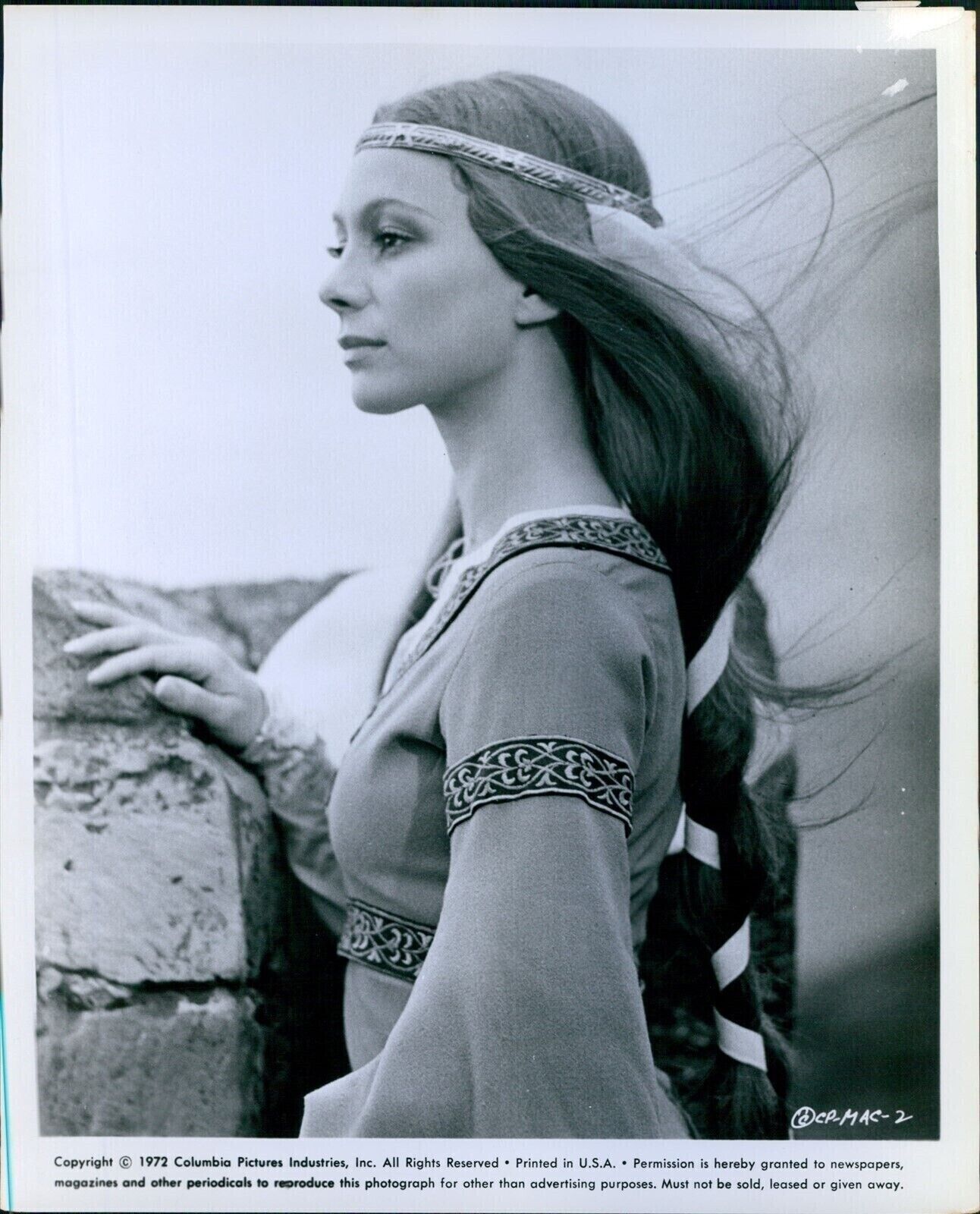 1972 Francesca Annis\' Lady Macbeth Gazes Over Castle Parapet Movie 8X10 Photo