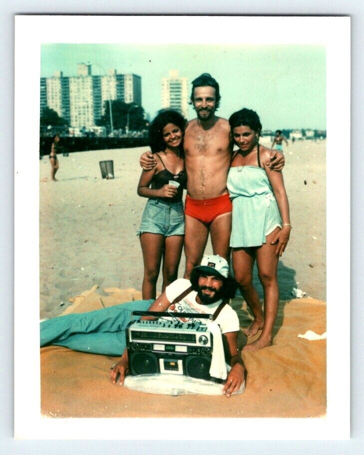Vintage Photo Young Women Man Swimsuit Beach Man w/ Boombox Radio  1980\'s R162A