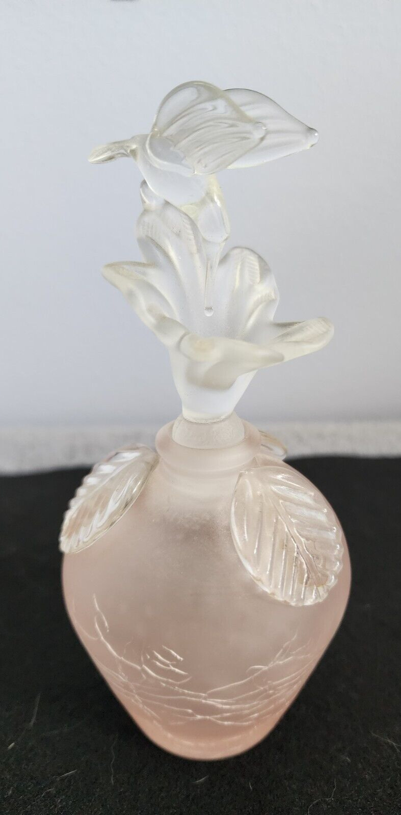 Golden Crown E&R Pink Frosted Crackle Glass Perfume Bottle Hummingbird