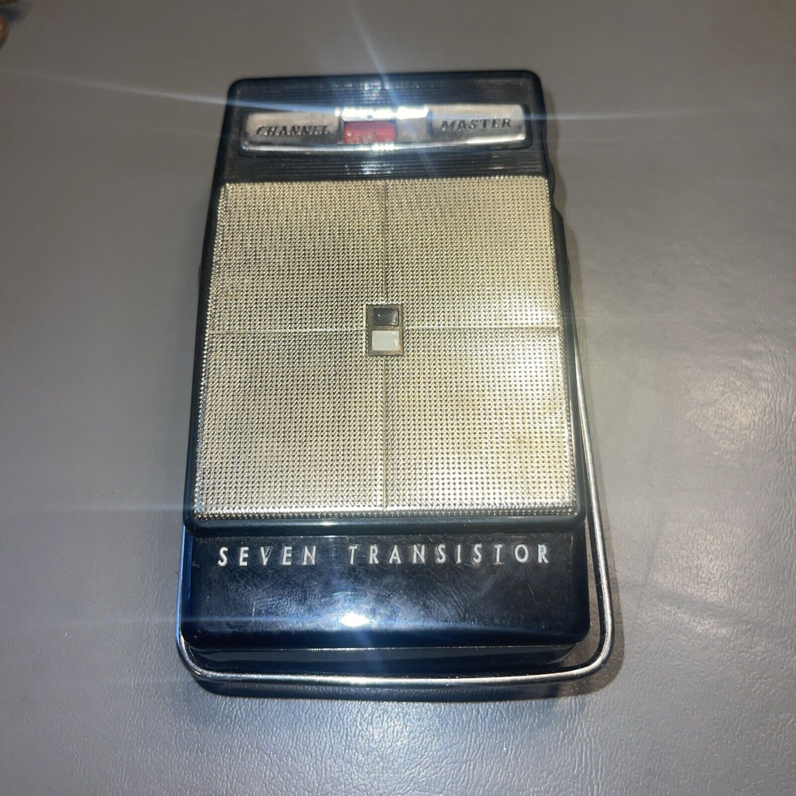 Channel Master Model 6509 Pocket Radio 6 Transistor AM - 1960