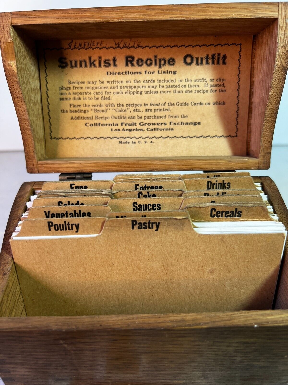 Antique Sunkist Wooden Recipe Box 1920\'s Dovetailed Old & New Recips Cards
