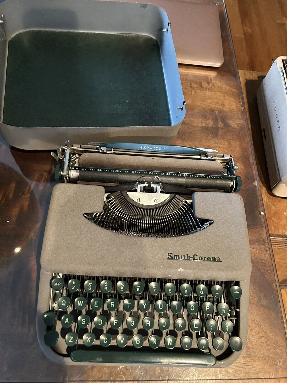 1954 Smith Corona Skywriter Ultra Portable Vintage Typewriter WORKS