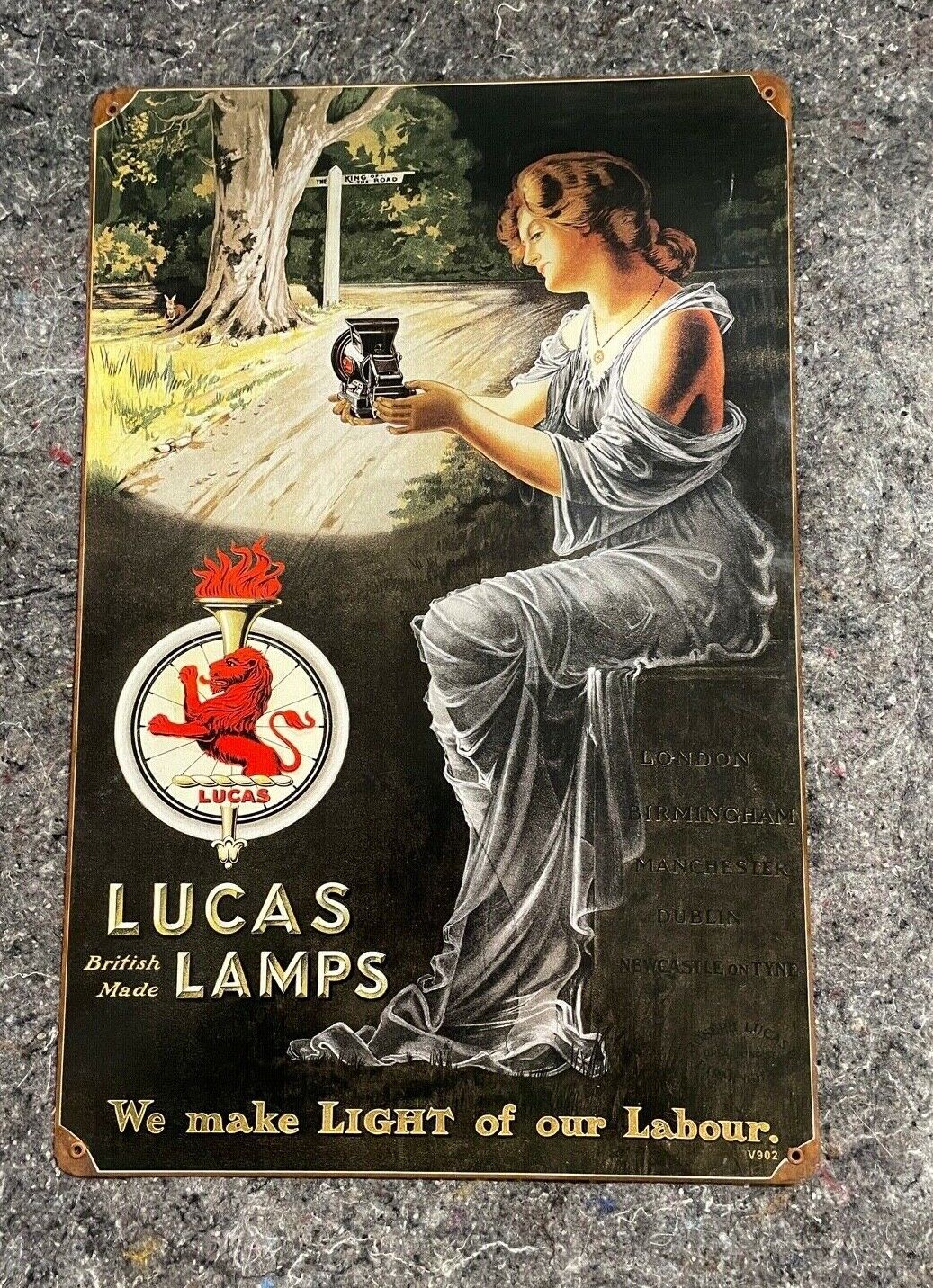 LUCAS LAMPS WW1 WE MAKE LIGHT OF LABOUR VINTAGE STYLE SIGN 17 X 11 