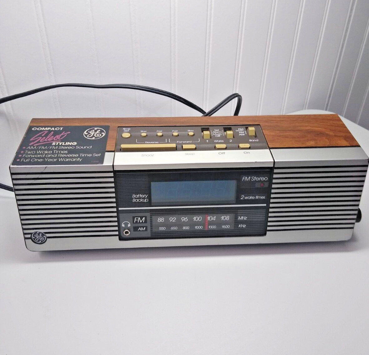 Vintage GE Alarm Clock Model 7-4945A - Tested