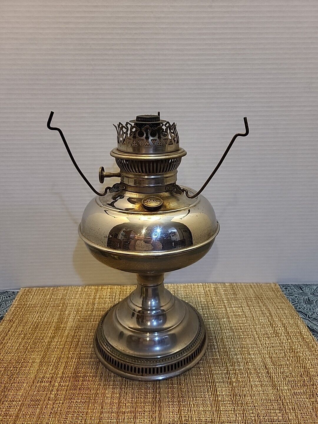 Antique Rayo Oil Lamp Rayo Kerosene Stand Lamp & Shade Holder UNTESTED 