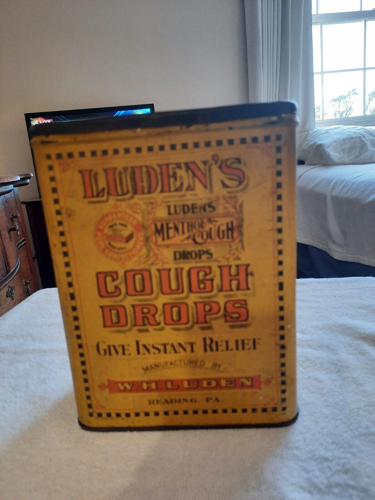 Early 1900s Antique Advertising Tin LUDEN'S COUGH DROPS Reading, PA lithograph 