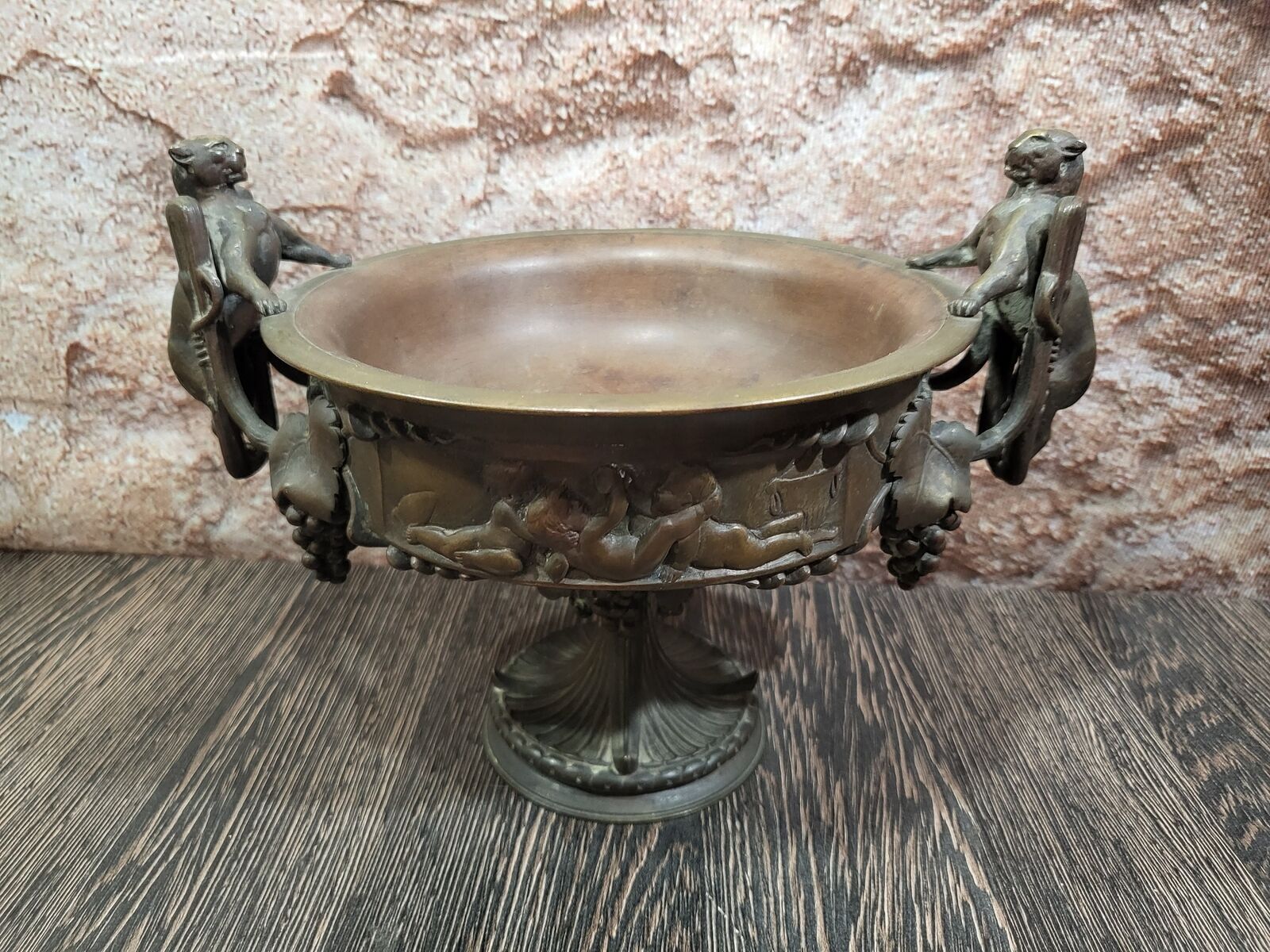 Antique Bronze Victor Paillard Centerpiece Bowl Panthers Putti Grapes