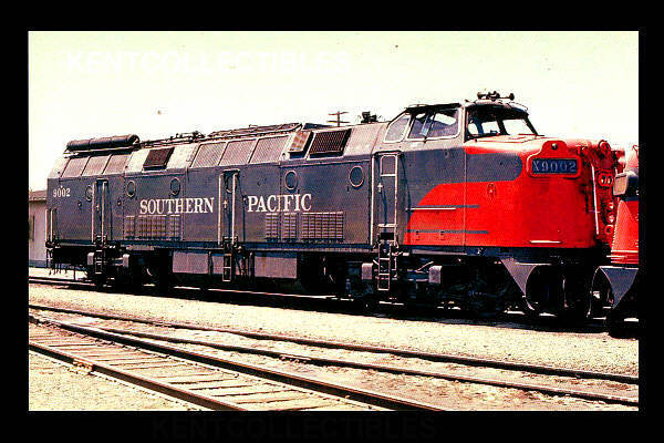 Southern Pacific Krauss-Maffei diesel locomotive #9002 railroad train postcard