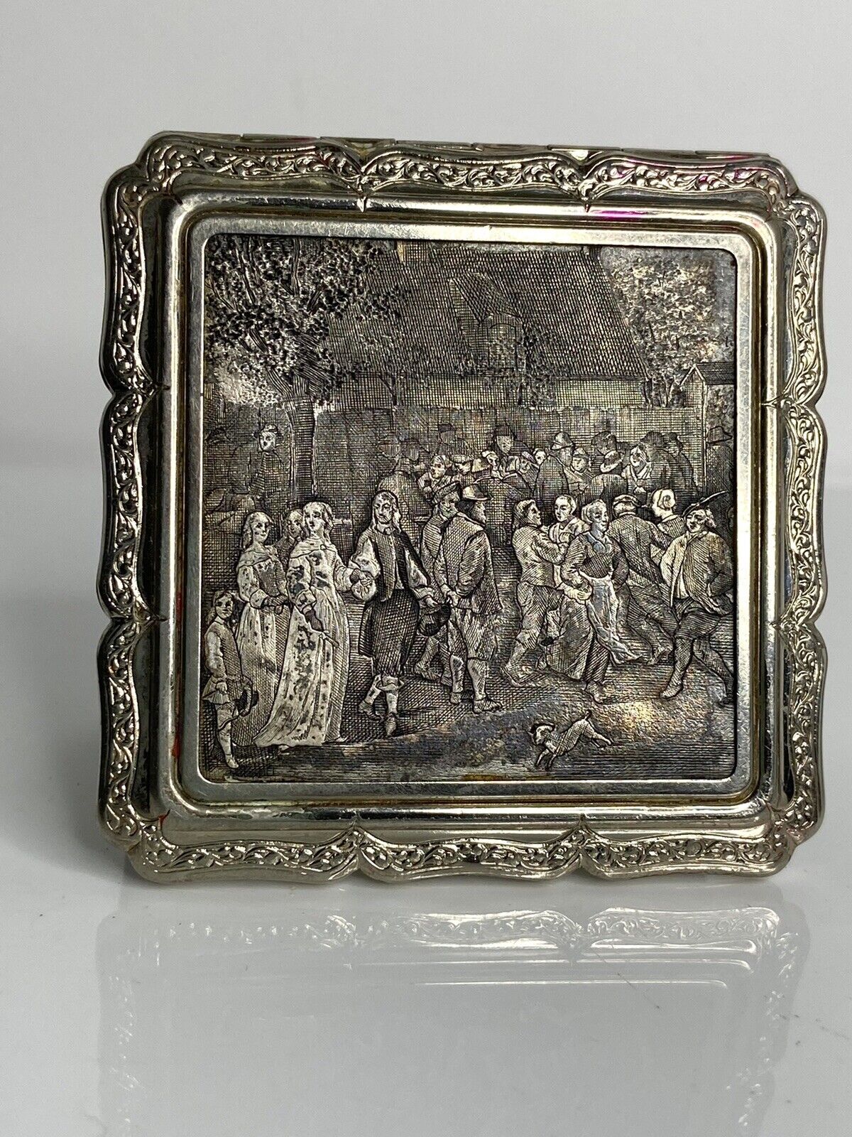 Vintage Stratton Compact Silver Victorian Period Relief Scene Flapjack Pressed