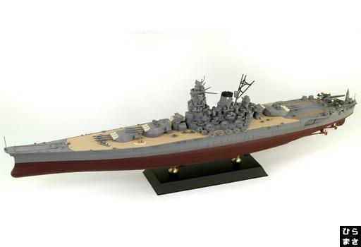 1/700 Japanese Navy Battleship Yamato Finally painted finished product mini car
