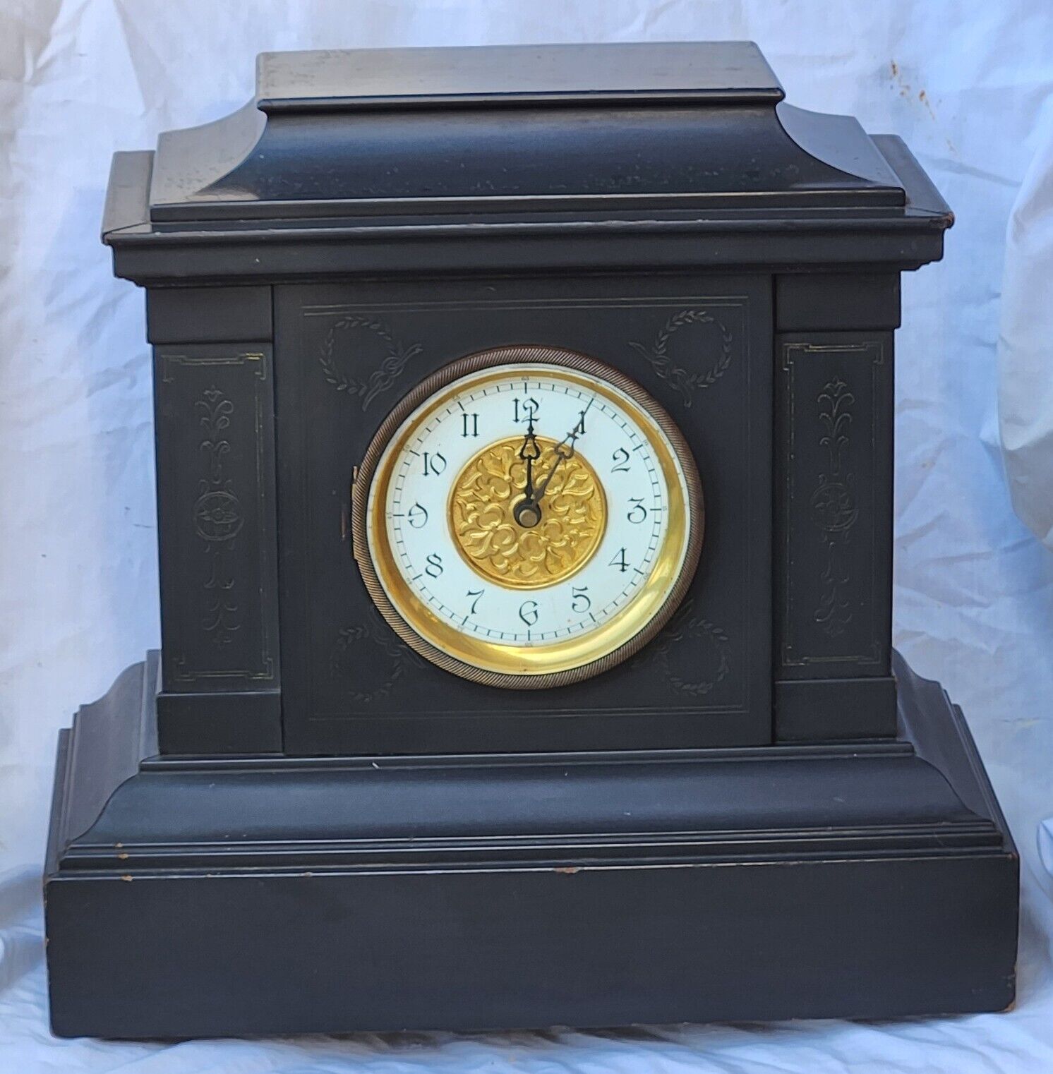 Rare Antique Antique American Clock Company Early Dry Cell Battery Mantle Clock 