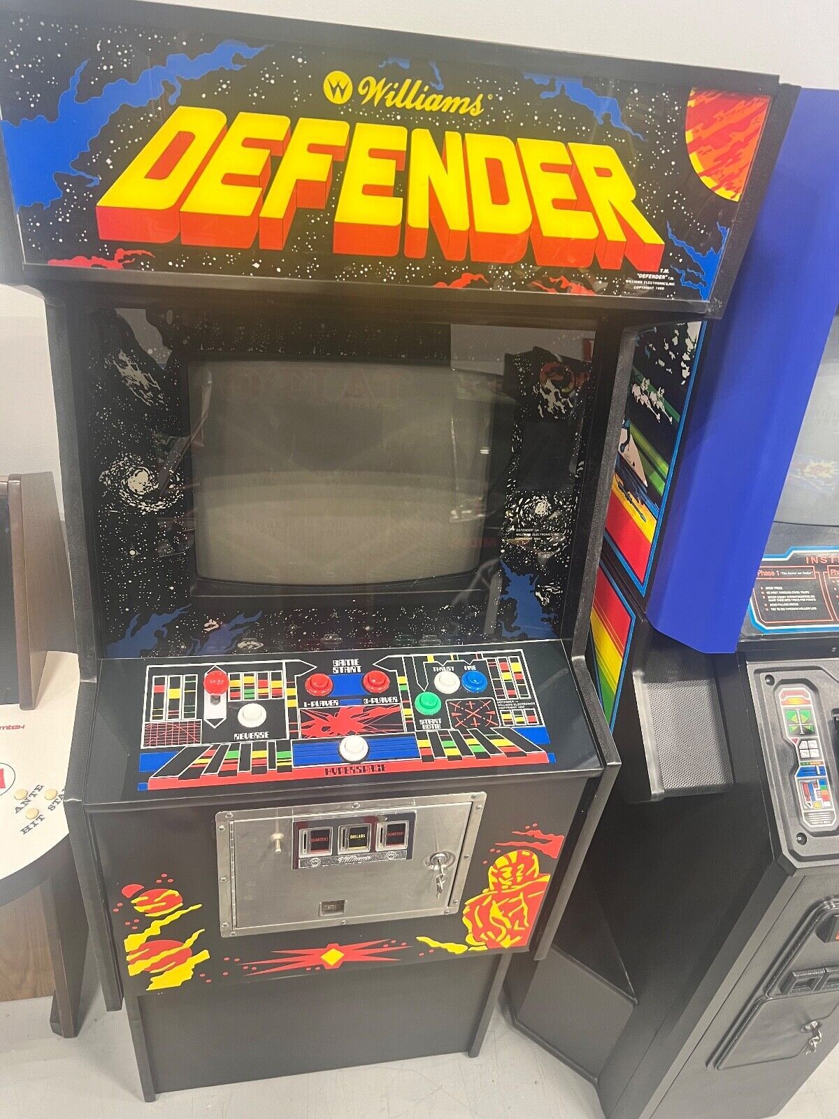 Beautiful Arcade Machine Original 1981 Williams Defender , Restored