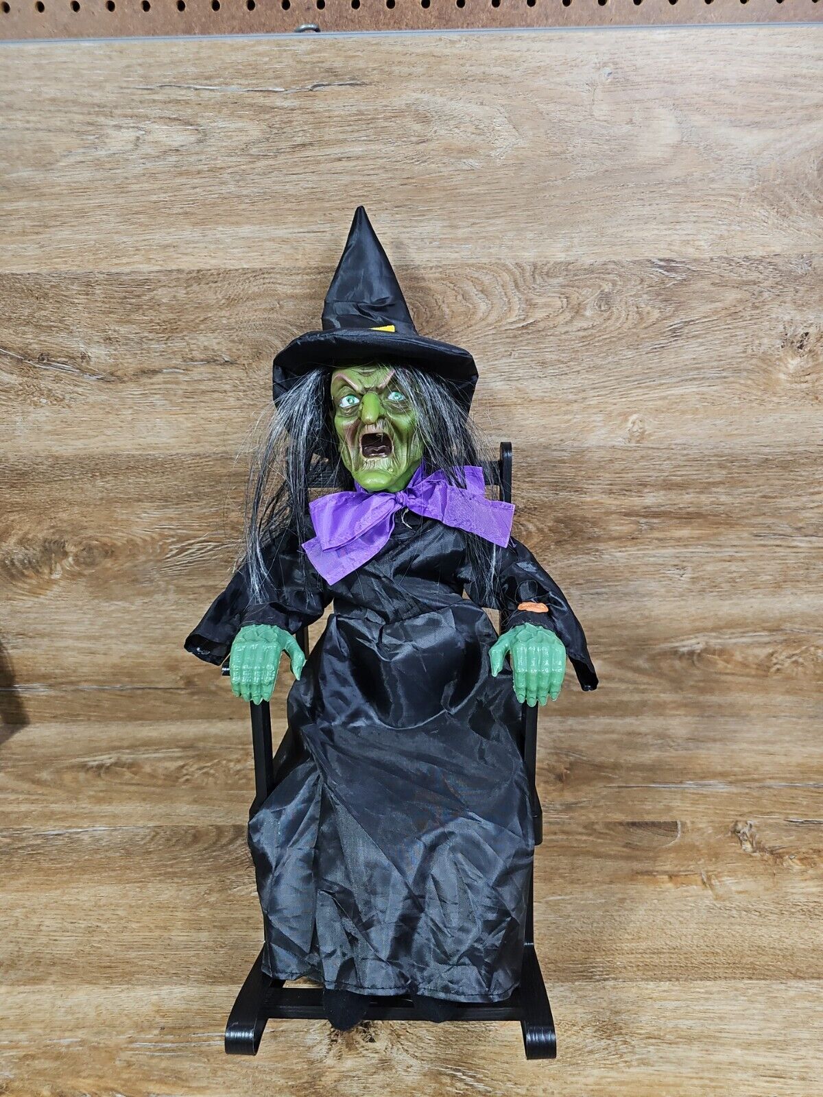 Halloween Retro Animated Rocking Chair Witch (READ)