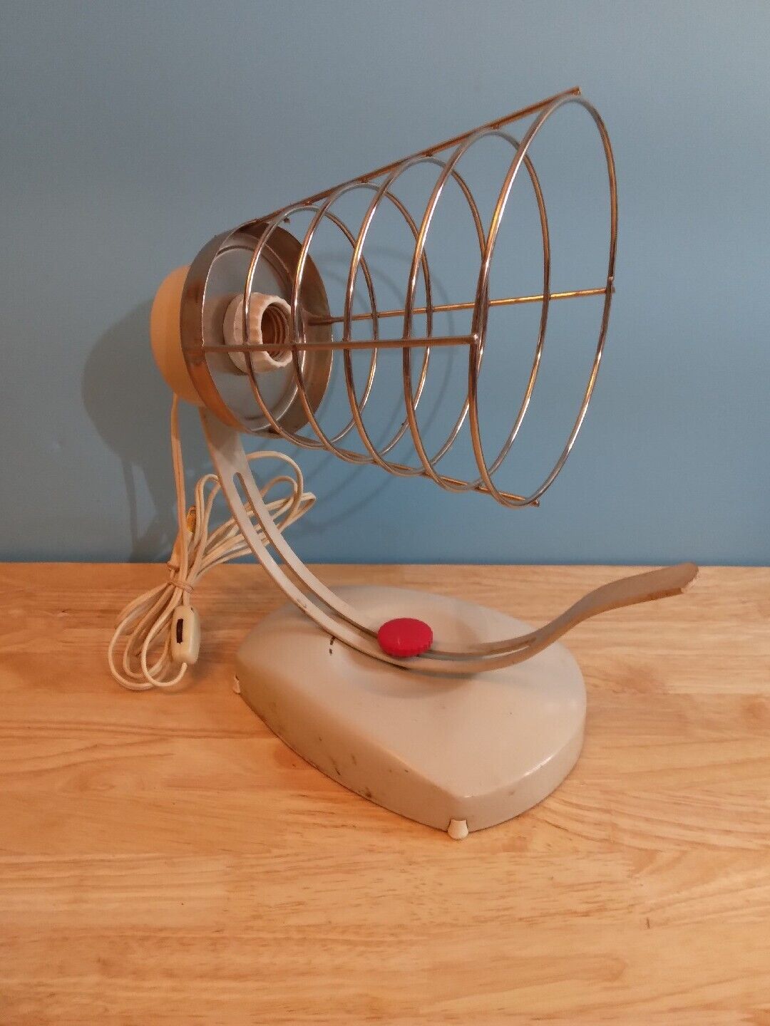 Vintage-BRETFORD- Sun & Heat Lamp Light Adjustable  W/ Wire Cage Model K