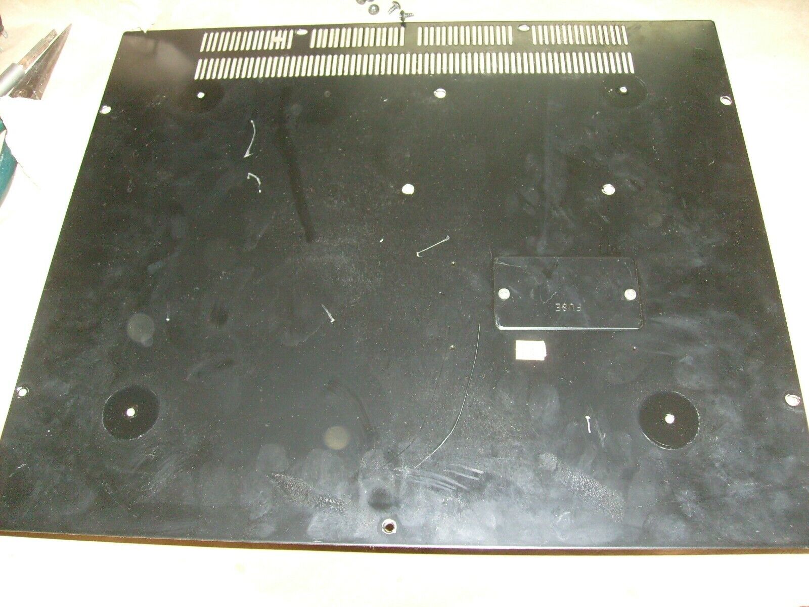  Pioneer SA-9500 Amplifier - Original Metal Bottom Panel with Case screws