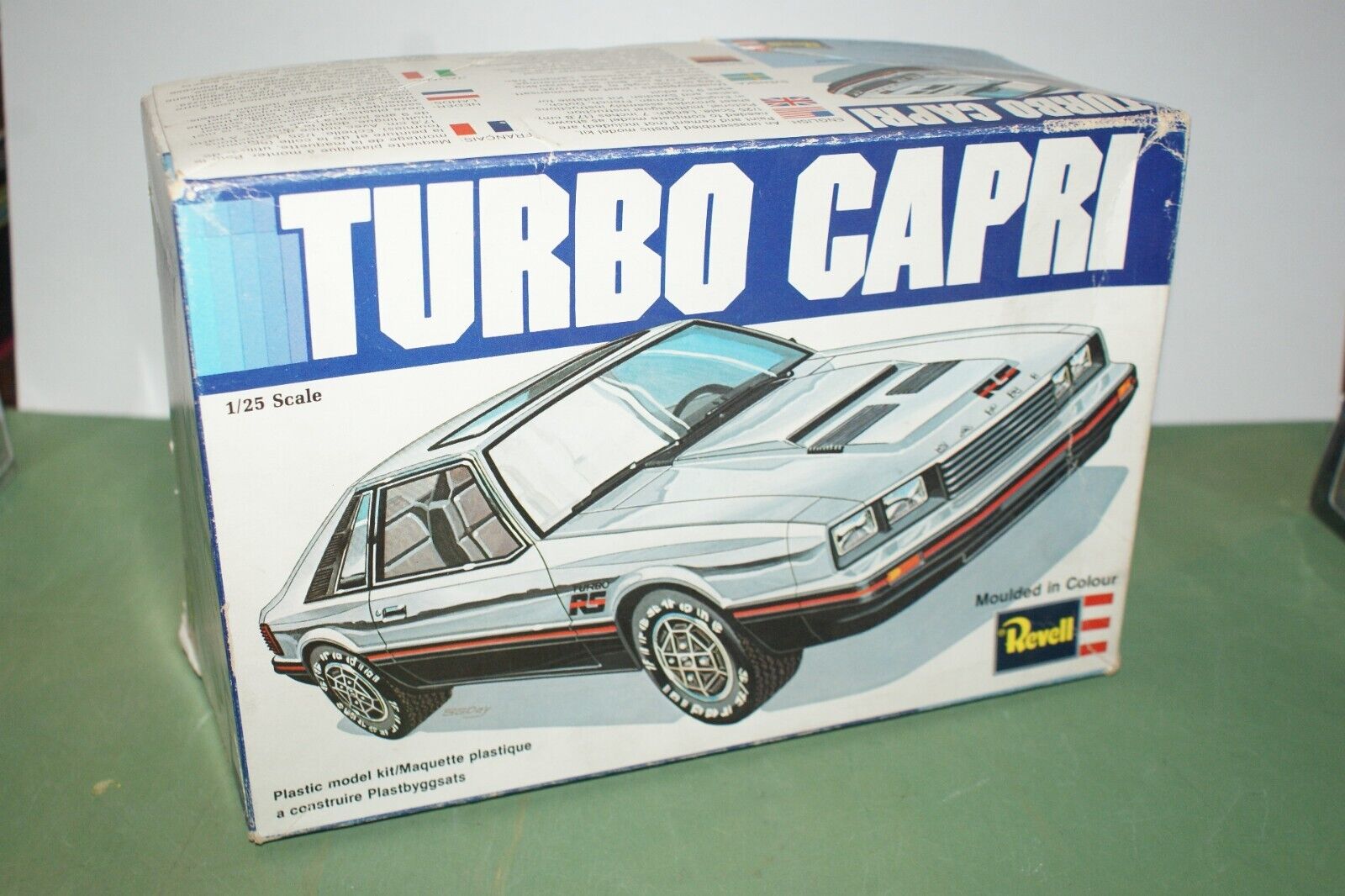Revell Turbo Capri Ford 1/25 plastic model car kit