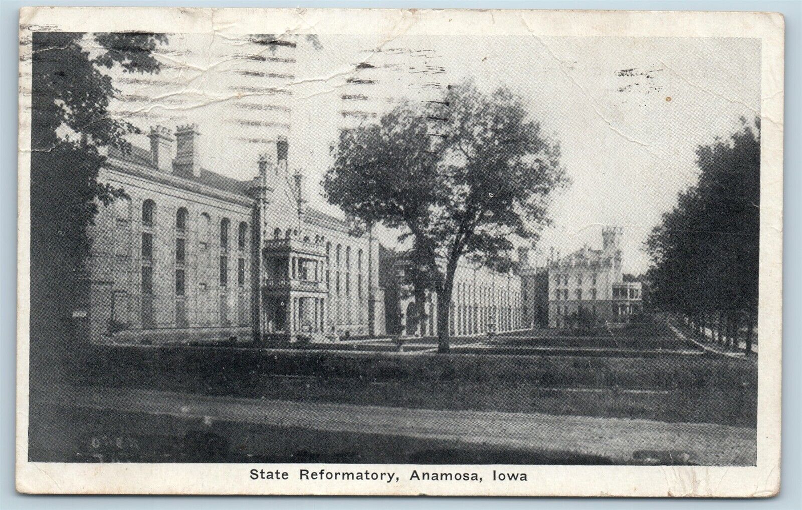 Postcard IA Anamosa State Reformatory Prison Penitentiary c1920s View T15