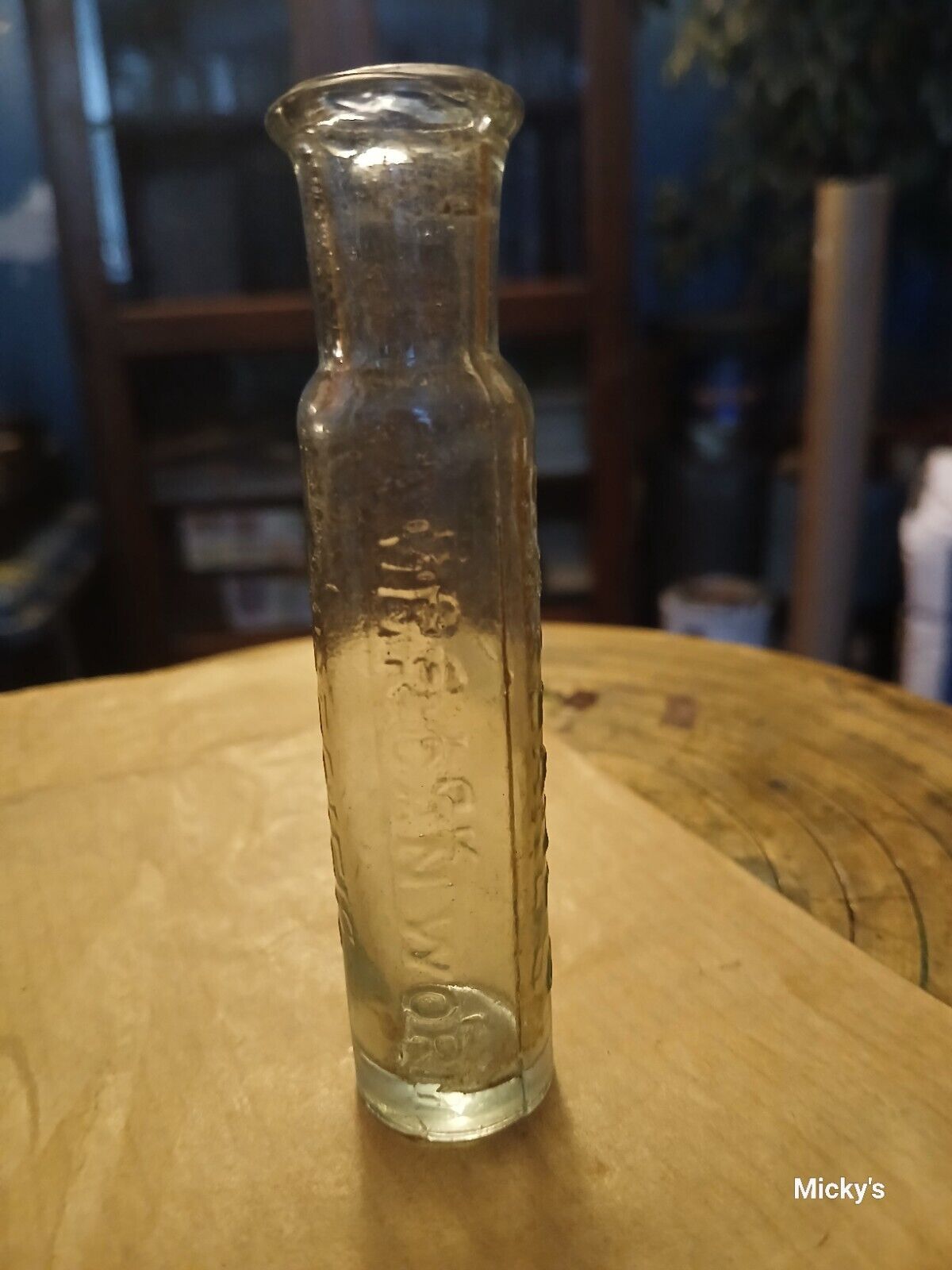 1850s OPEN PONTIL DOCTOR McLANES AMERICAN WORM SPECIFIC BOTTLE. RARE FIND.