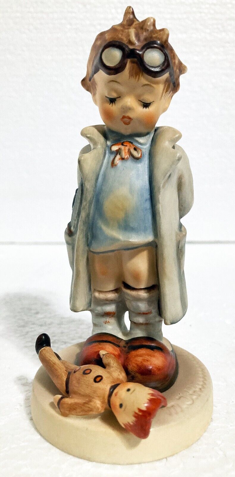 Goebel Hummel West Germany Figurine \