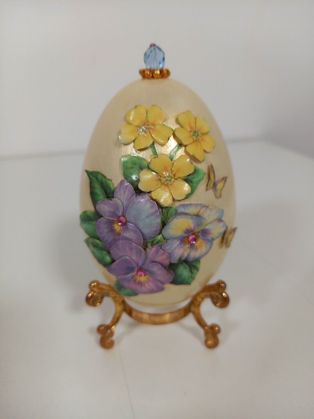 Vintage Floral Egg Ornament