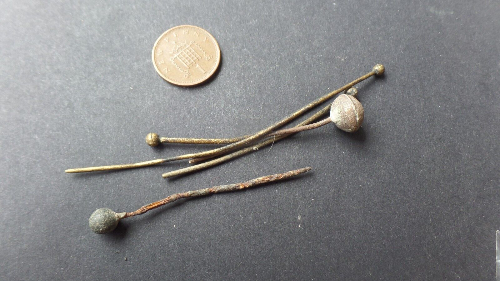OLD pins 15th century -river thames- Metal Detecting Finds