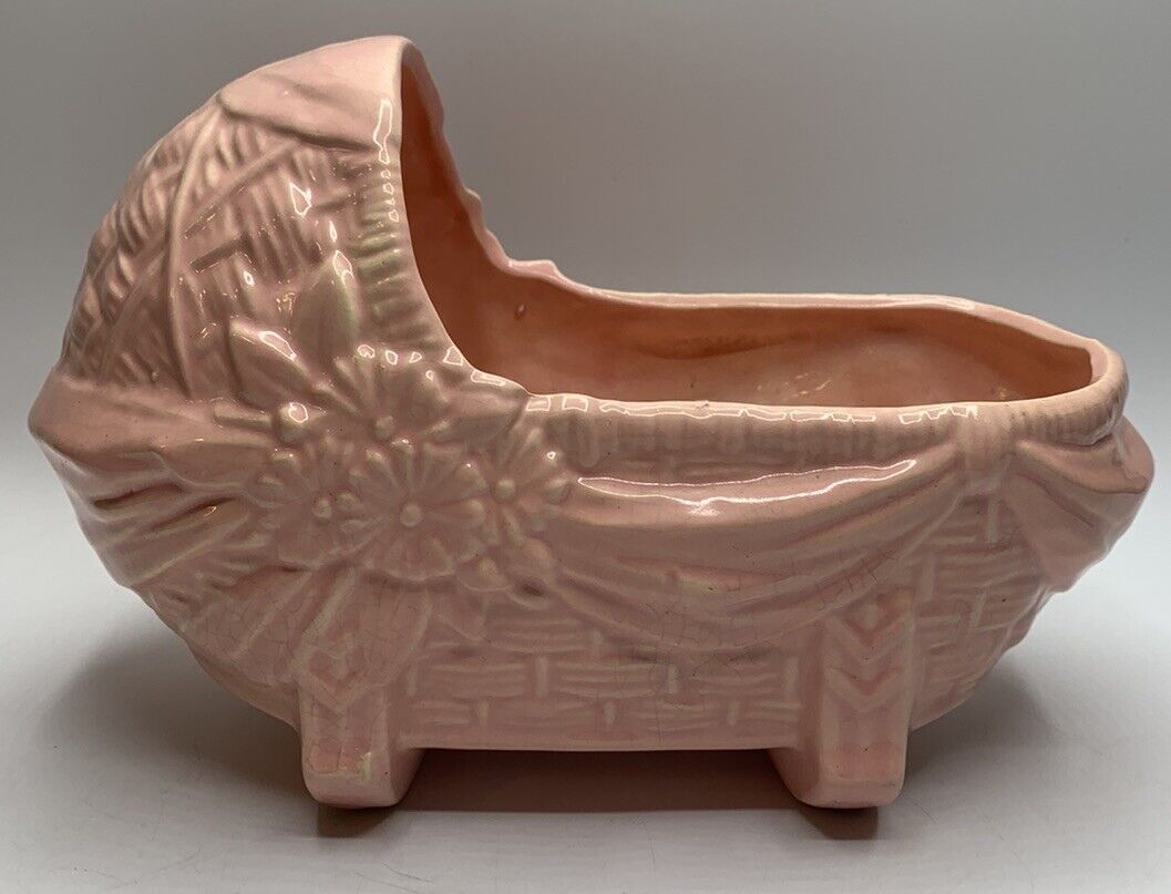 VTG McCoy Ceramic Pottery Baby Bassinet Basket Crib Pink Planter 9